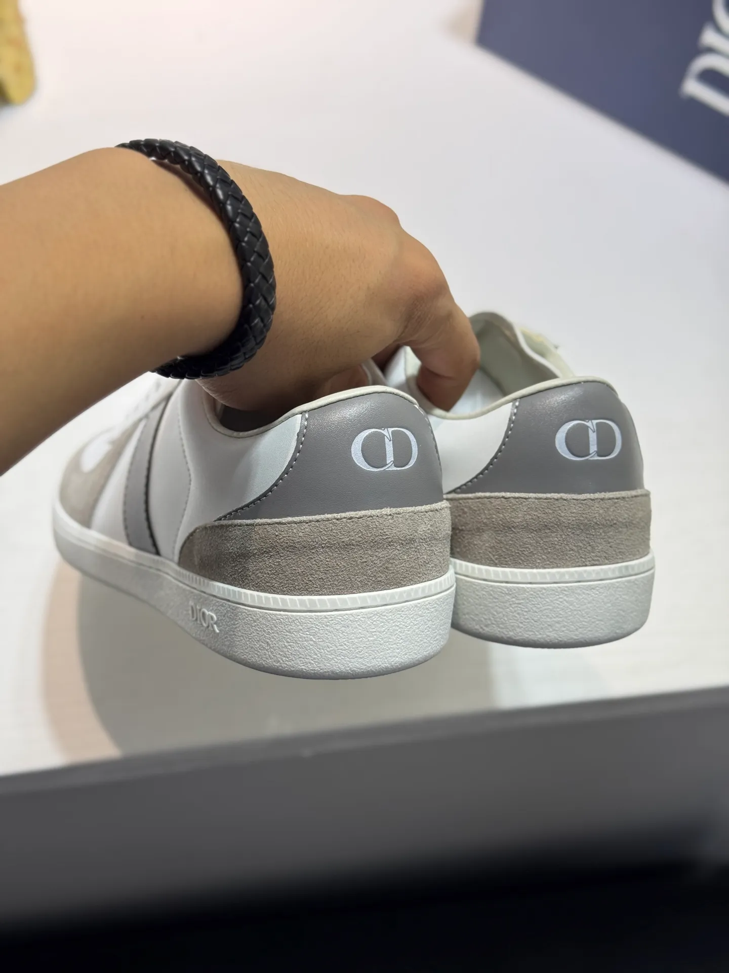 Men's Men's Shoes💰380【New Style】🎠🎠Dior🔍Top Purchasing Agency🇮🇹Di's hot style super popular sneakers are synchronized with the new product counters. The uppers are original Italian imported cowhide, the logo graphics are perfectly reproduced with complex craftsmanship necessary for fashionistas, and the imported soft sheepskin lining is Sole: The original sole is specially provided by the original factory. The exclusive movable molded sole is super comfortable. The original factory follows the order. 🔍🔍Multiple colors are available. You can enter and exit the counter at will. Welcome to compare. A must-have for trendy men. Code number: 38-44 (45 customized